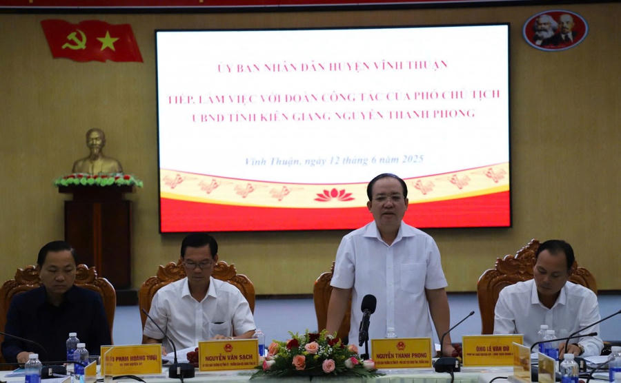 Phó Chủ tịch UBND tỉnh Kiên Giang Nguyễn Thanh Phong phát biểu tại buổi làm việc
