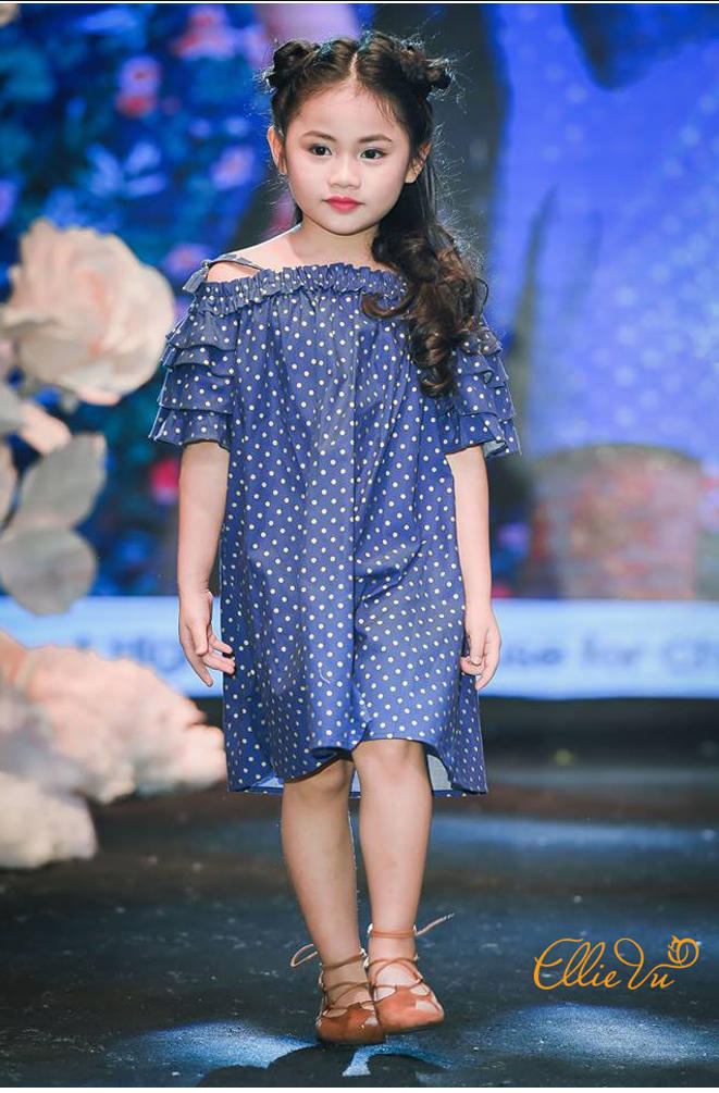 Chất thơ trong từng thiết kế tạo nên điểm nhấn độc đáo của BST Poetic Looks.