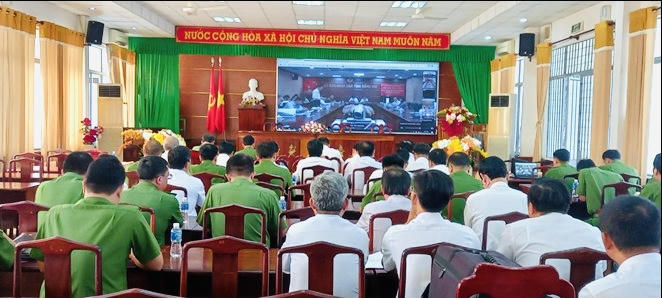 Toàn cảnh hội nghị trực tuyến về Sơ kết 01 năm triển khai đề án 06 CP – Tân Phú ,Đồng Nai.