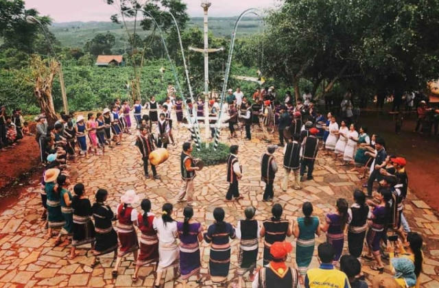 Nhớ tiếng cồng chiêng Mỹ Thạnh từng vang vọng khắp đất Tây Nguyên