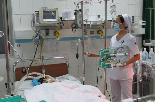 Khoa Hồi sức tích cực - chống độc vẫn luôn là nơi tập trung các bệnh nhân nặng, đòi hỏi kíp trực luôn làm việc hết công suất