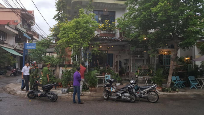 Quán cà phê nơi ông chủ quán bị bắn