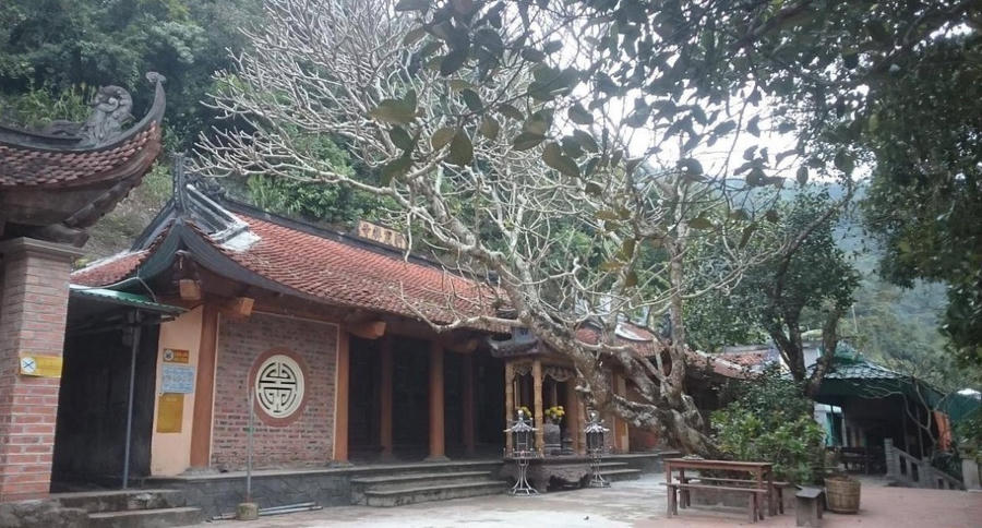 Chùa Giải Oan. Ảnh: Vietsensettravel