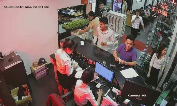 [Clip]: Nam thanh ni&ecirc;n