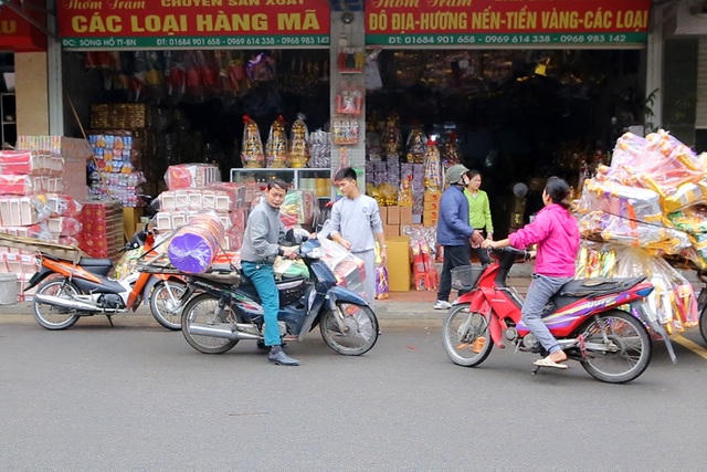 1-lang-vang-ma-song-ho-1579114411334.jpg