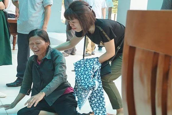 Mẹ nạn nhân Tuấn đau đớn trước sự ra đi đột ngột của con trai