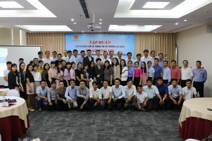 C&aacute;c đại biểu chụp ảnh lưu niệm tại buổi tập huấn.