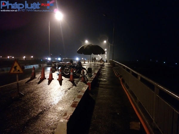 Cầu An Thái biến thành công trường sau cú va chạm với tàu vận tải Thành Luân  28.