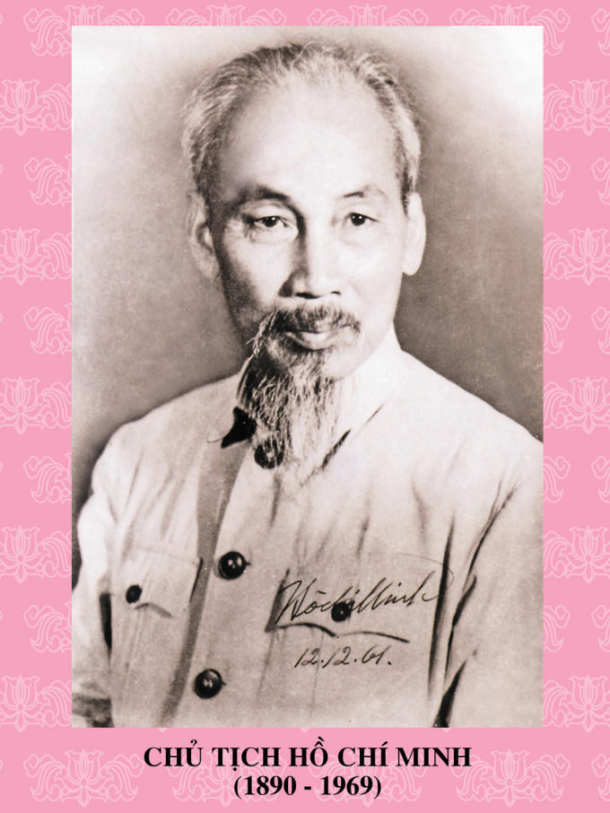 Bác Hồ đã tặng cho Đảng bộ và nhân dân tỉnh ta tấm ảnh chân dung của Người với dòng chữ “Hồ Chí Minh 12.12.1961” là bút tích của Bác viết trên tấm ảnh. (Ảnh tư liệu).