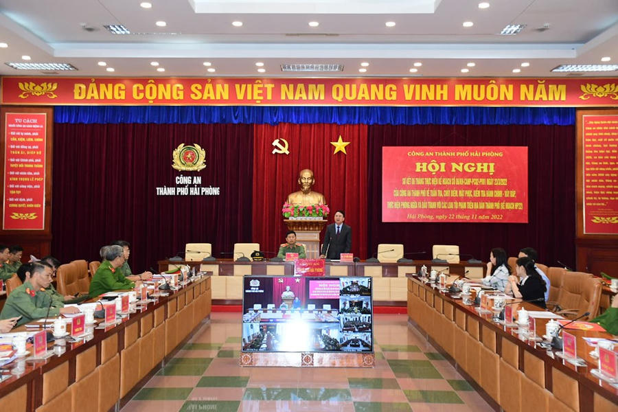 Phó Chủ tịch UBND TP Lê Khắc Nam phát biểu tại Hội nghị sơ kết HP 22.