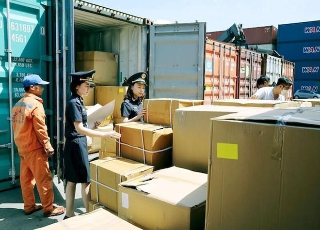 Ngành Hải quan tăng cường kiểm soát hàng giả, hàng lậu trong đợt cao điểm Tết Bính Ngọ 2026.