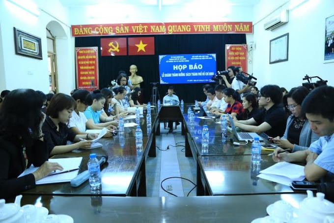 15h ngày 9 tháng 1, Đường sách TP HCM sẽ chính thức được khánh thành và phục vụ bạn đọc gần xa. Đây là mô hình con đường sách chuẩn để cả nước học tập, kích thích văn hóa đọc trong cộng đồng.