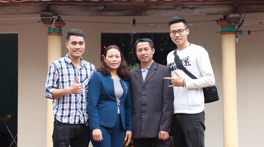 Gia đình Minh Thiện. Ảnh: NVCC