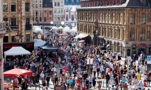 Hội chợ thường niên “Grande Braderie de Lille” có tuổi đời 900 năm của Pháp cũng bị hủy vì lý do an ninh.