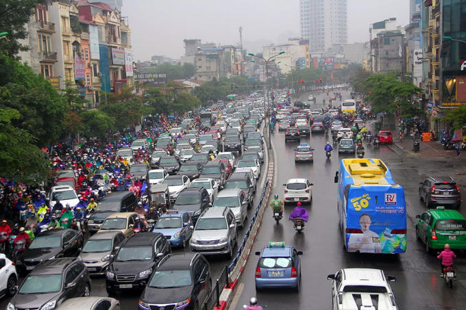 Trong khi đó hướng ra trung tâm TP lại thông thoáng.