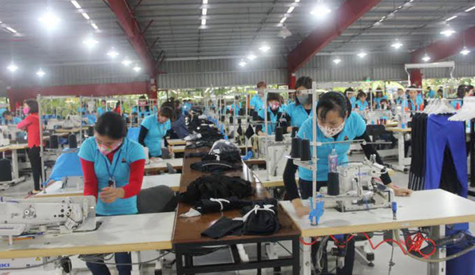 Công ty CP Sản xuất hàng thể thao CN Thái Bình (MXP) đặt tại Khu công nghiệp Nguyễn Đức Cảnh (TP. Thái Bình - tỉnh Thái Bình) là một Công ty lớn, chuyên sản xuất mặt hàng quần áo thể thao với công nghệ cao cùng hệ thống quản lý tiên tiến, thiết bị hiện đại. Cùng với phát triển lớn mạnh của doanh nghiệp, Công đoàn Công ty luôn quan tâm chăm sóc tới đời sống của người lao động với phương châm “Có người lao động là có tương lai”.