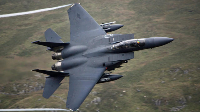 Máy bay F-15 của Mỹ (Ảnh: Youtube)