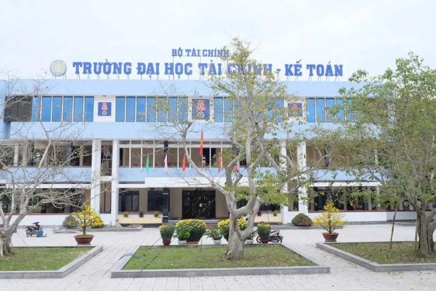 Sáp nhập hai trường đại học lớn thuộc Bộ Tài chính