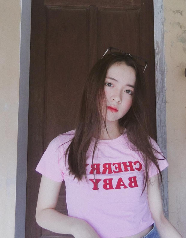 Nữ sinh Nghệ An g&acirc;y sốt cộng đồng mạng với những bộ ảnh cực