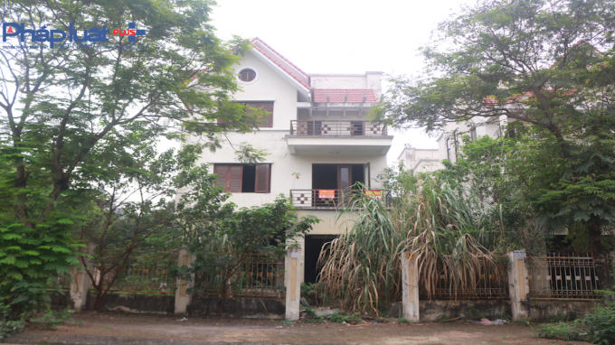 Sequence 01.00_01_43_20.Still009