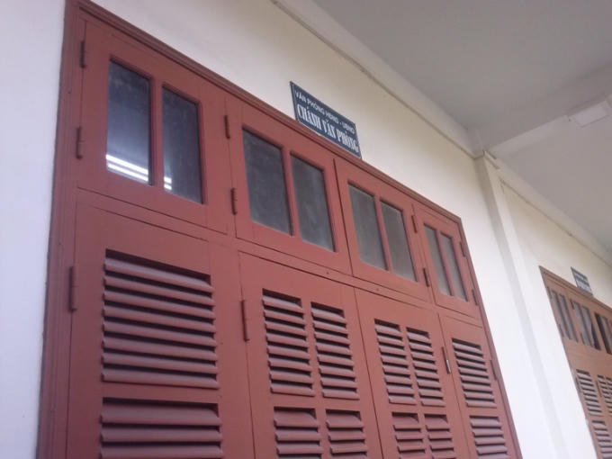 Văn phòng UBND huyện đóng cửa không tiếp khách.