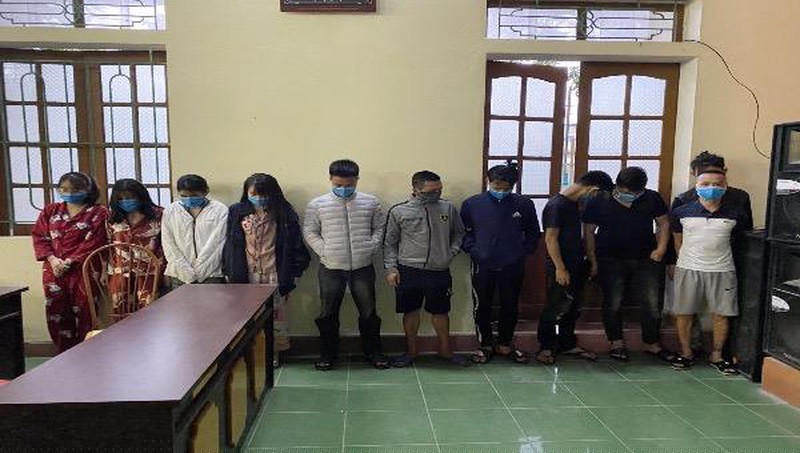 Nhóm đối tượng tụ tập sử dụng ma tuý tại quán Karoke.