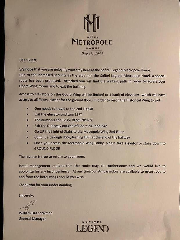 Khách sạn Sofitel Metropole phát thông báo cho các khách nghỉ tại khách sạn về việc Hội nghị Thượng đỉnh Mỹ-Triều sẽ diễn ra tại đây. Thông báo bằng tiếng Anh của Sofitel.