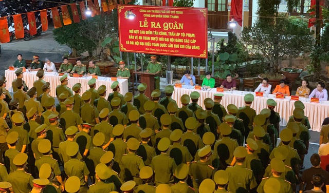 Công an quận Bình Thạnh tổ chức ra quân trấn áp tội phạm nhằm đảm bảo an ninh chính trị, trật tự an toàn xã hội trên địa bàn