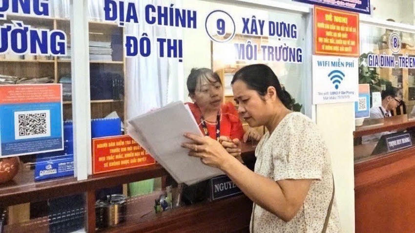 Chủ tịch UBND tỉnh Đồng Nai đề nghị Sở Nội vụ tiếp tục tham mưu các nội dung liên quan đến sắp xếp đơn vị hành chính cấp xã, hoàn chỉnh hồ sơ sắp xếp đơn vị hành chính cấp xã, cấp tỉnh trình Chính phủ, Bộ Nội vụ đảm bảo đúng quy trình.