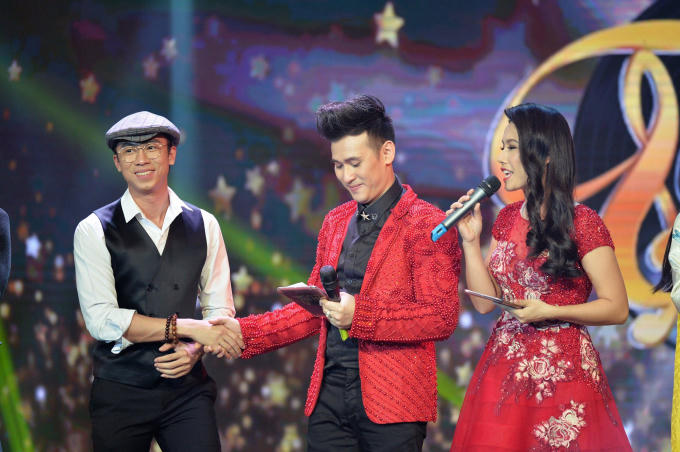 Ngọc Sơn, Đ&agrave;m Vĩnh Hưng mắng Hồ Việt Trung v&igrave; từng c&oacute; &yacute; định bỏ cuộc H&atilde;y Nghe T&ocirc;i H&aacute;t