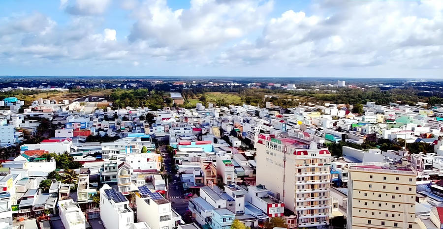 Một góc thành phố Cà Mau từ trên cao nhìn xuống.