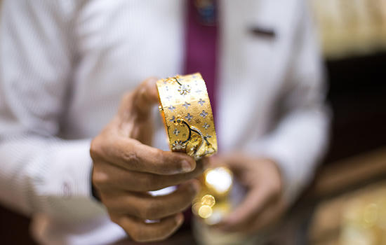 Gi&aacute; v&agrave;ng tăng nhẹ