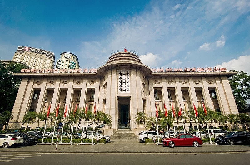 Tiếp tục tăng cường các giải pháp điều hành lãi suất, tín dụng.