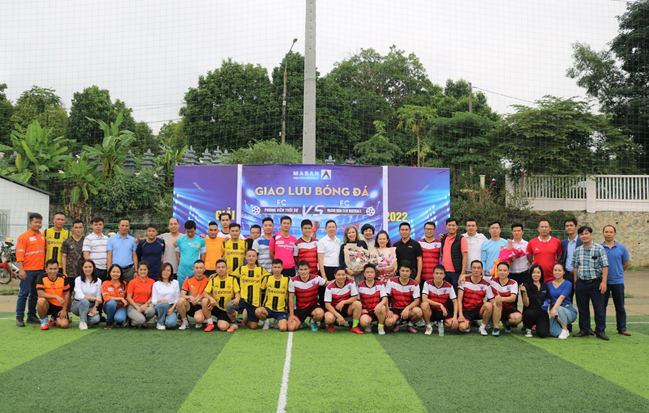 Một chuyến du đấu của CLB Phóng viên Thời sự tại Thái Nguyên.