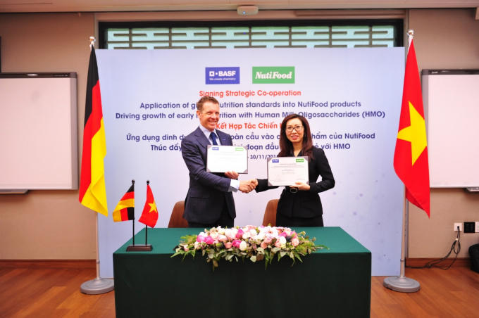 NutiFood hợp tác với Tập đoàn BASF Khu vực Đông Nam Á, tập đoàn hàng đầu thế giới trong lĩnh vực dinh dưỡng cho con người.