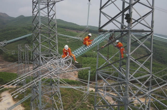 EVN đang làm gì để ứng phó với nguy cơ thiếu điện vào mùa khô 2023?