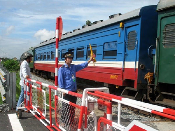 Tăng cường bảo đảm trật tự, an toàn giao thông đường sắt trong tình hình mới. (Ảnh minh họa: VGP)