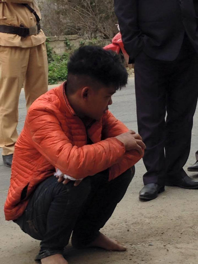 T&ecirc;n trộm đ&atilde; bị người d&acirc;n truy đuổi v&agrave; t&oacute;m gọn sau khi vừa lấy cắp chiếc xe m&aacute;y.