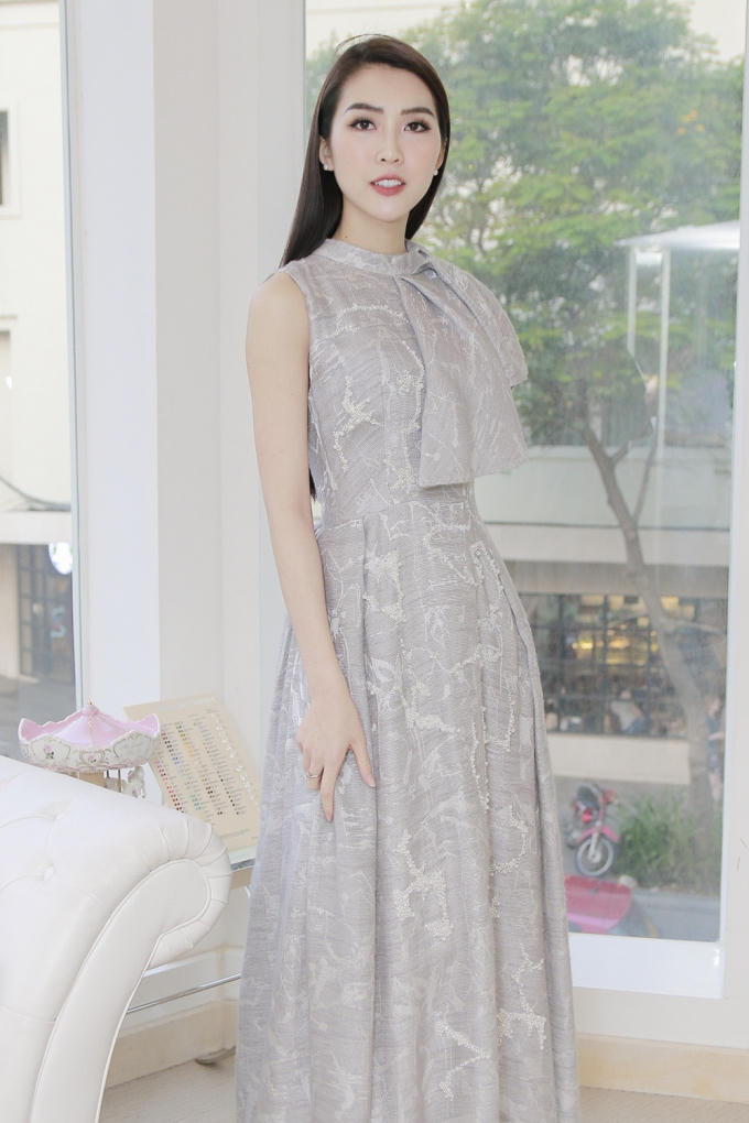 Tường Linh đầu tư khủng cho trang phục mang đến Ai Cập