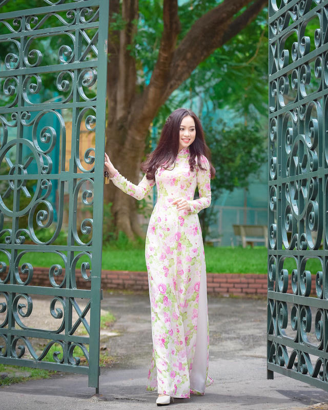 &Aacute; kh&ocirc;i Đại học Nội vụ xinh đẹp mang hương sắc thu v&agrave;o S&agrave;i th&agrave;nh