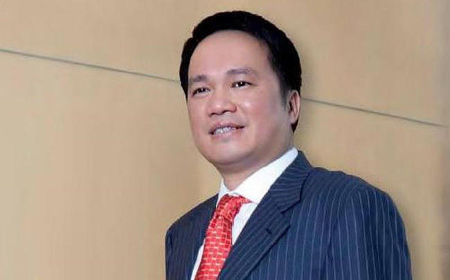 Bầu Ki&ecirc;n, Khải 'Silk', Dương Bạch Diệp: Năm th&aacute;ng kh&eacute;t tiếng, điểm chung xui xẻo