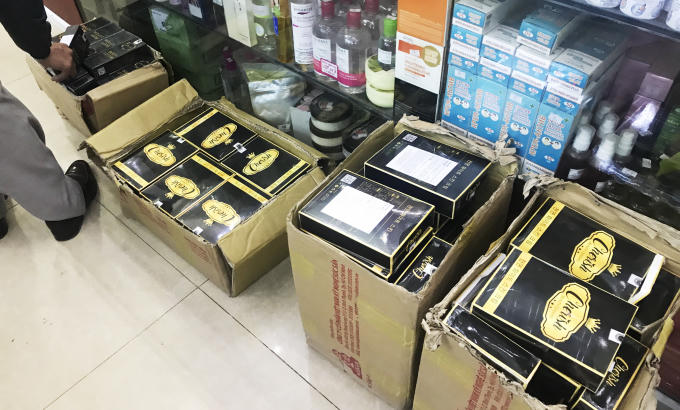 Hàng nghìn sản phẩm mang nhãn hiệu Cherish bị cơ quan chức năng tạm thời thu giữ vì chủ của hàng không xuất trình đường các hóa đơn, chứng từ liên quan.