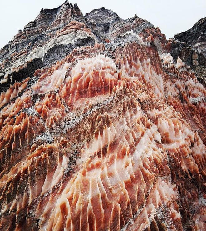 Vòm muối Jashak ở Iran.