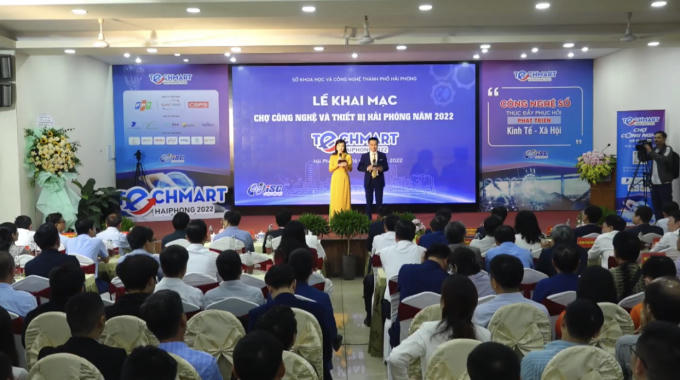 Quang cảnh buổi lễ.