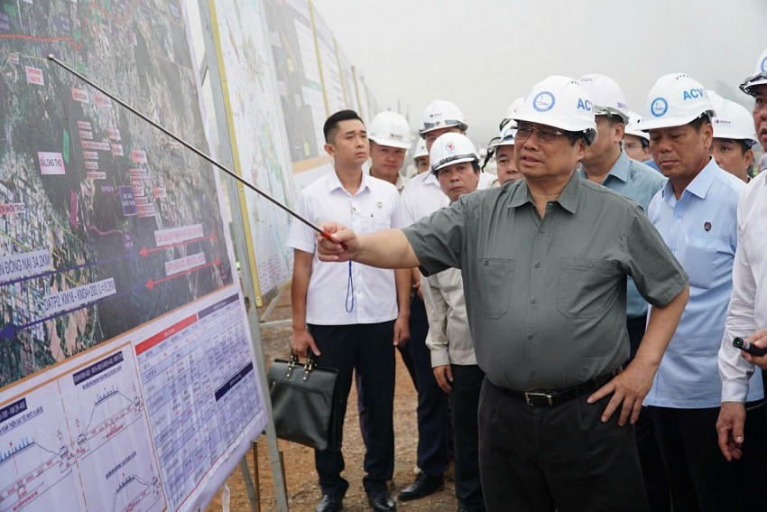 Thủ tướng Phạm Minh Chính kiểm tra dự án sân bay Long Thành hồi trước Tết nguyên đán.