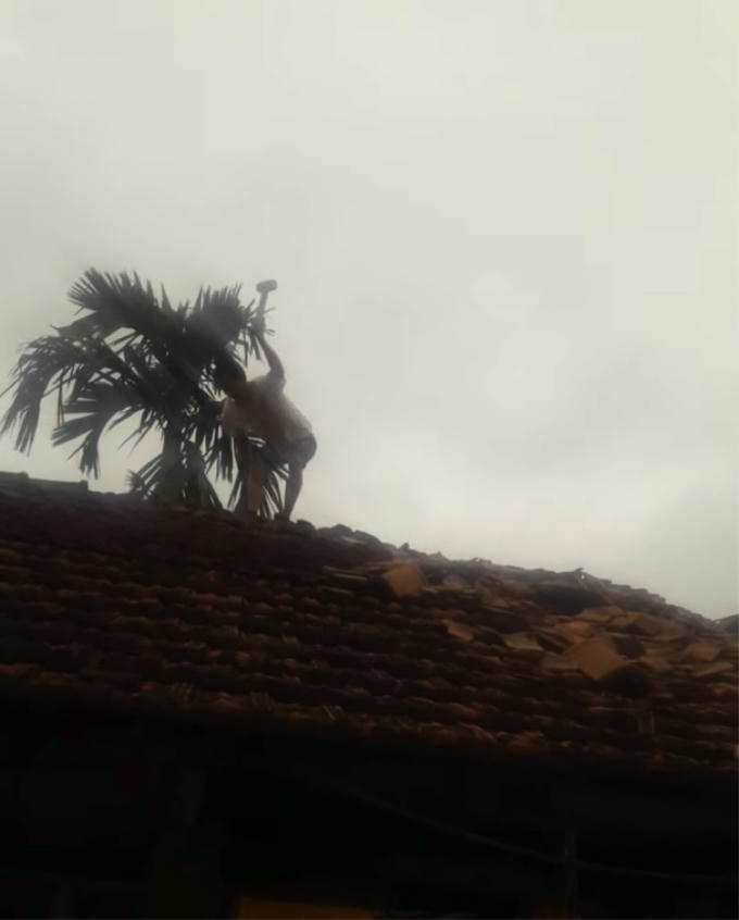 Anh Cao Bá Quý Dương có đơn phản ánh, anh Trần Quốc Tấn có hành vi đập phá, hủy hoại tài sản nhà ở, nơi thờ cúng của gia đình anh…