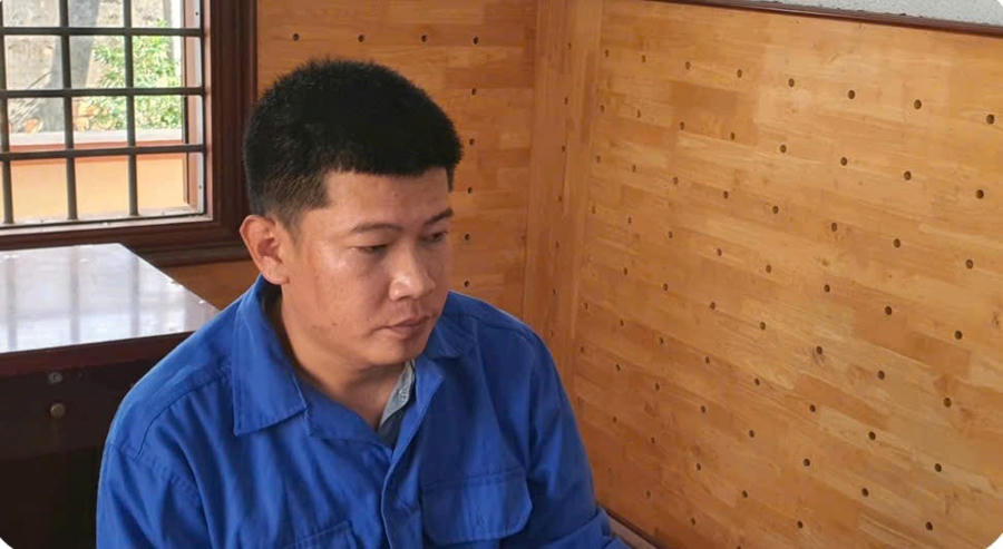 Đối tượng Bạch Biên Hòa tại cơ quan công an