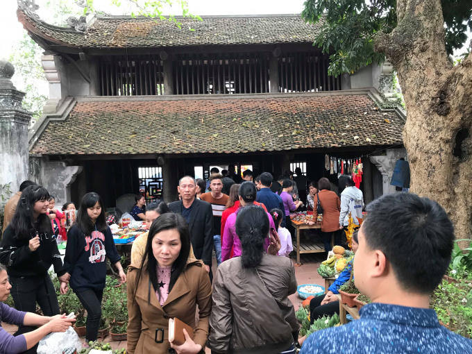 Lối chính vào bên trong chùa.