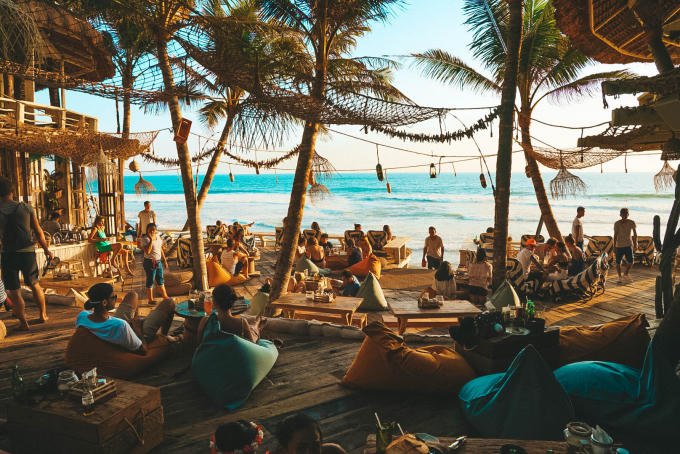 Bali sẽ mang đến cho bạn cảm giác của không gian tuyệt mỹ, của hội hè náo nhiệt và cả của những trải nghiệm mua sắm bất tận.