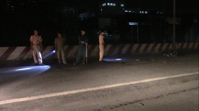 Lực lượng chức năng có mặt tại hiện trường để giải quyết vụ việc.